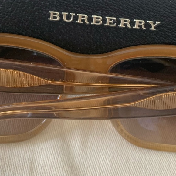 BURBERRY GOLD SUNGLASSES 4188 - Picture 3 of 5